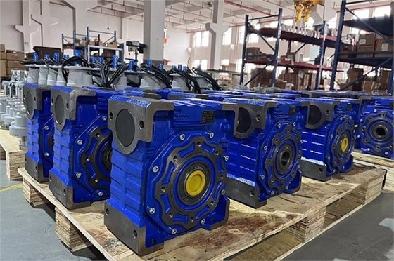 艾思捷鑄鐵蝸輪減速機RV110 (2).jpg 艾思捷鑄鐵蝸輪減速機RV110 (2).jpg