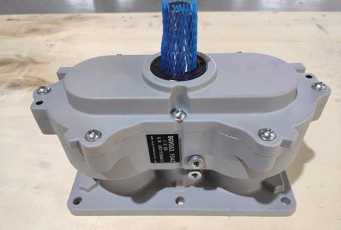 九月你好！上海艾思捷制冰機減速機發貨！